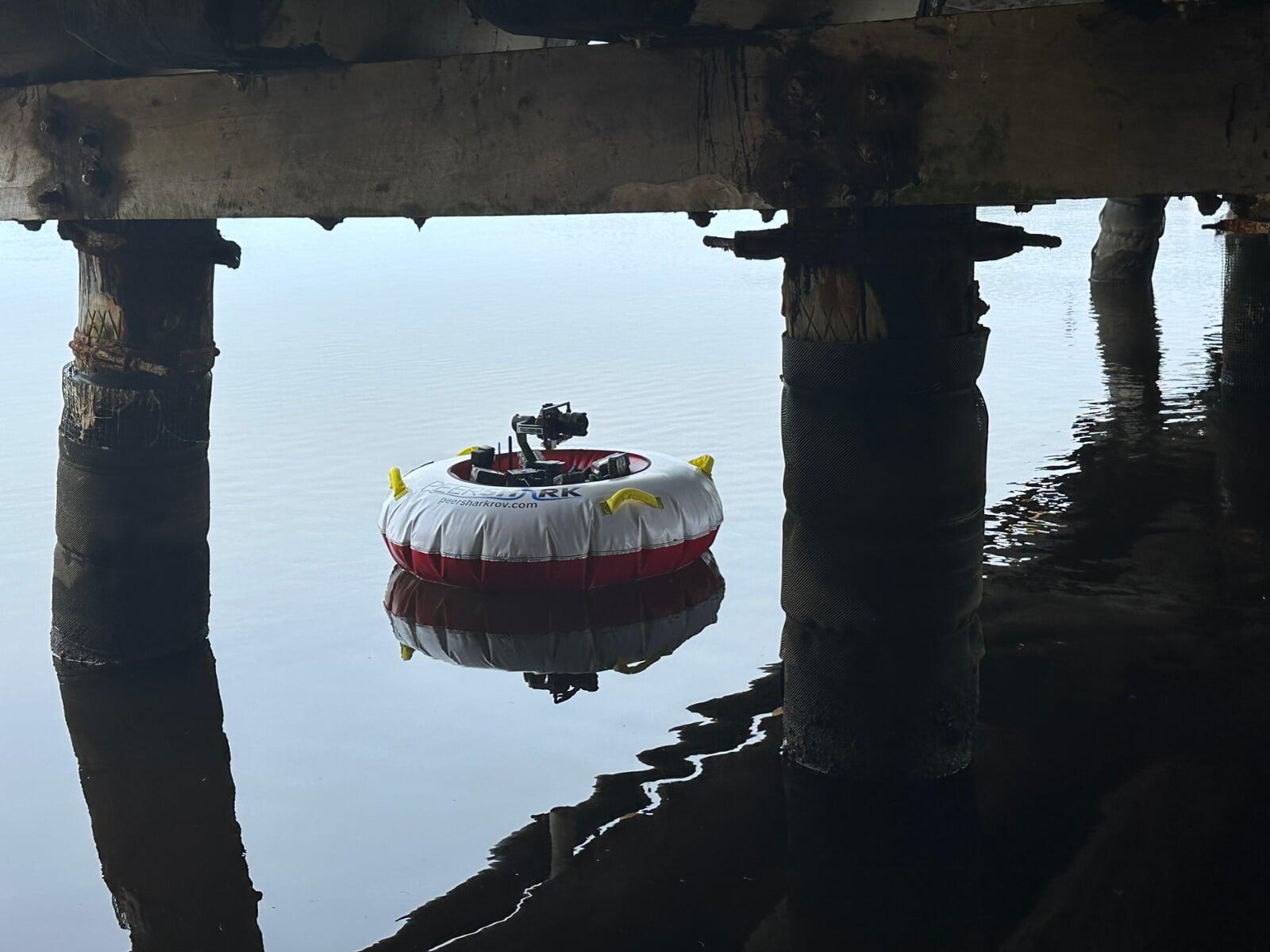PeerShark pro inspection vessel under bridge